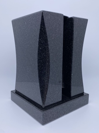 Ваза гранитная 04