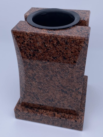 Ваза гранитная 08