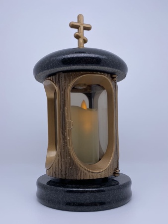 Ваза гранитная 10