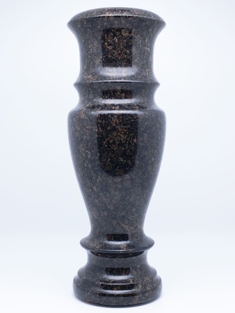 Ваза гранитная 12